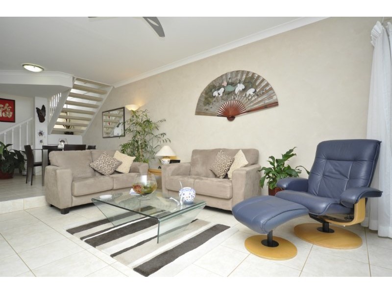 22/81 Boykambil Esplanade, Hope Island QLD 4212