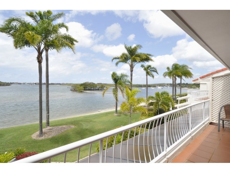 22/81 Boykambil Esplanade, Hope Island QLD 4212