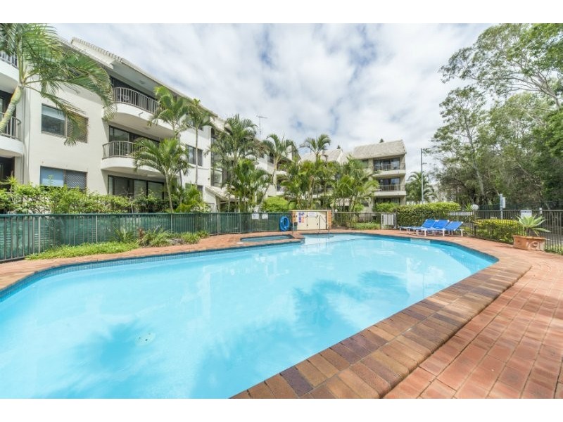 10/9 Bayview Street, Runaway Bay QLD 4216