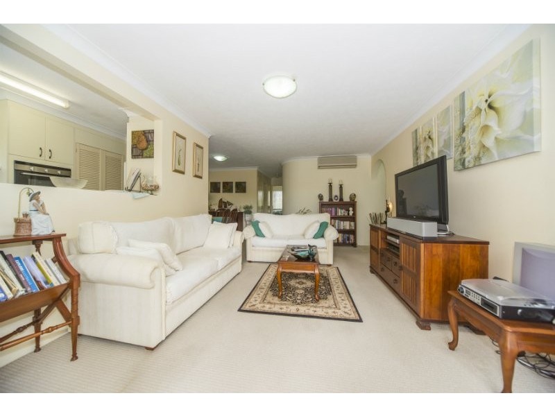 10/9 Bayview Street, Runaway Bay QLD 4216