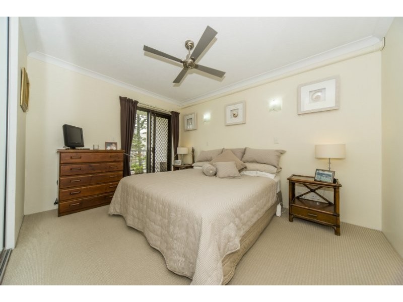 10/9 Bayview Street, Runaway Bay QLD 4216