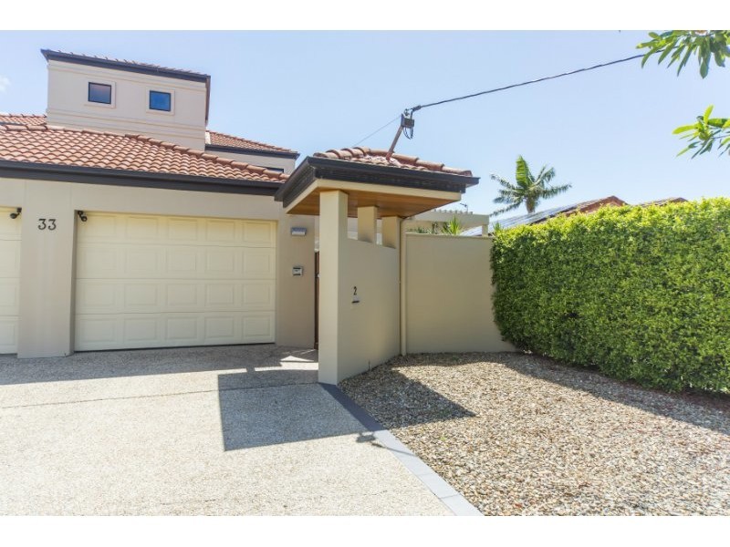 2/33 Drake Avenue, Paradise Point QLD 4216