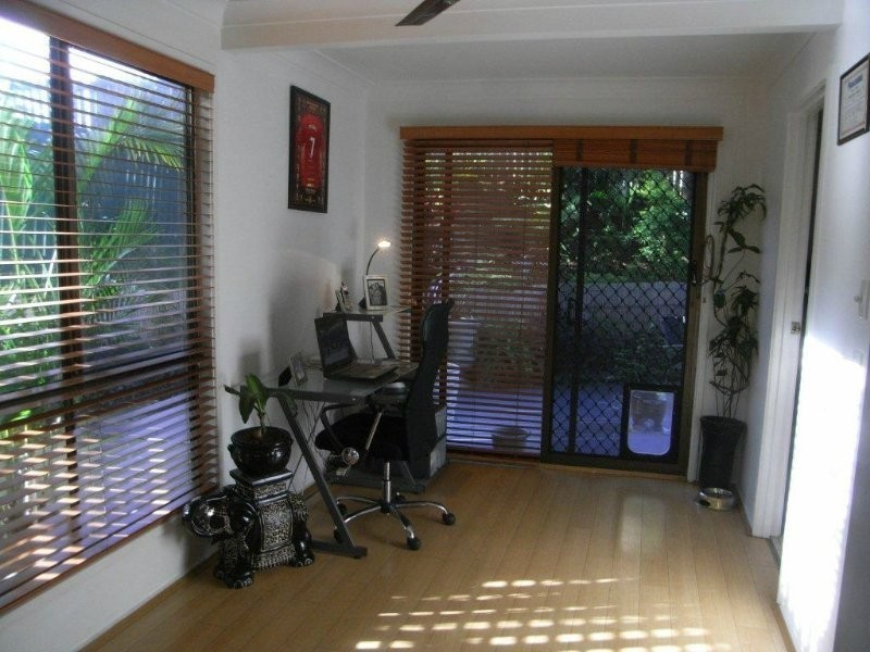 1/77 Olsen Avenue, Labrador QLD 4215