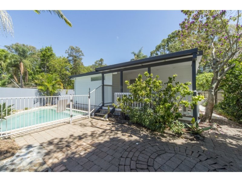 6 Tarni Street, Coombabah QLD 4216