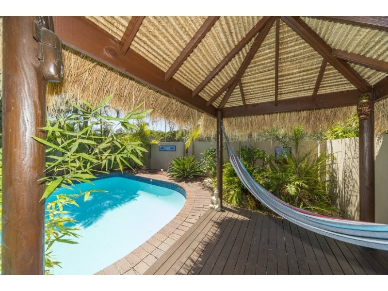 220 Oxley Drive, Coombabah QLD 4216