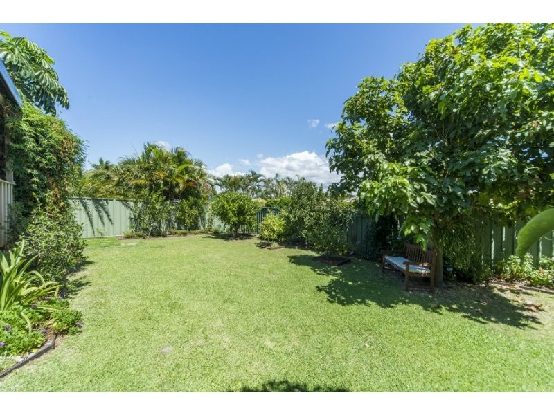 220 Oxley Drive, Coombabah QLD 4216