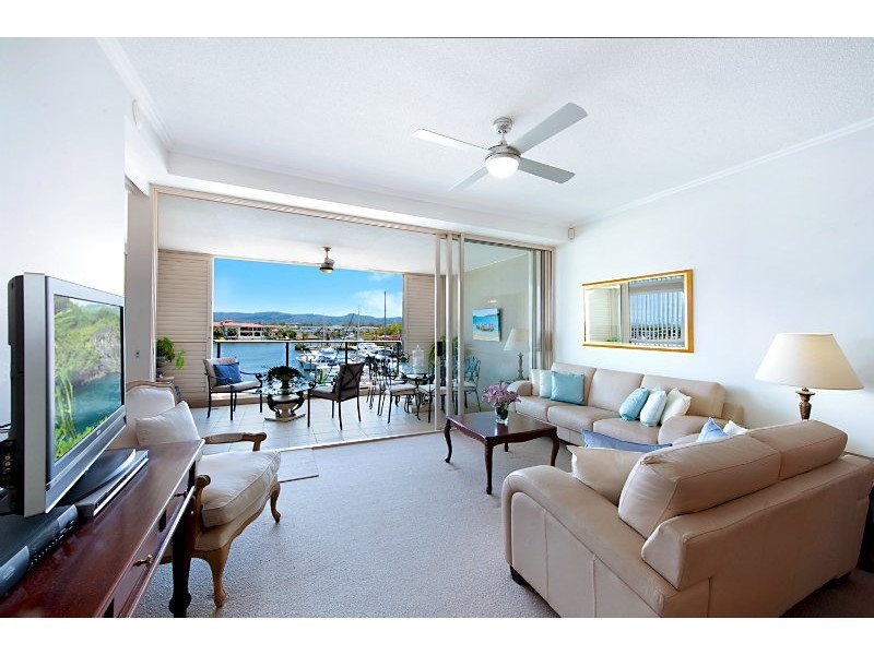1801 Rialto Quay Drive, Hope Island QLD 4212