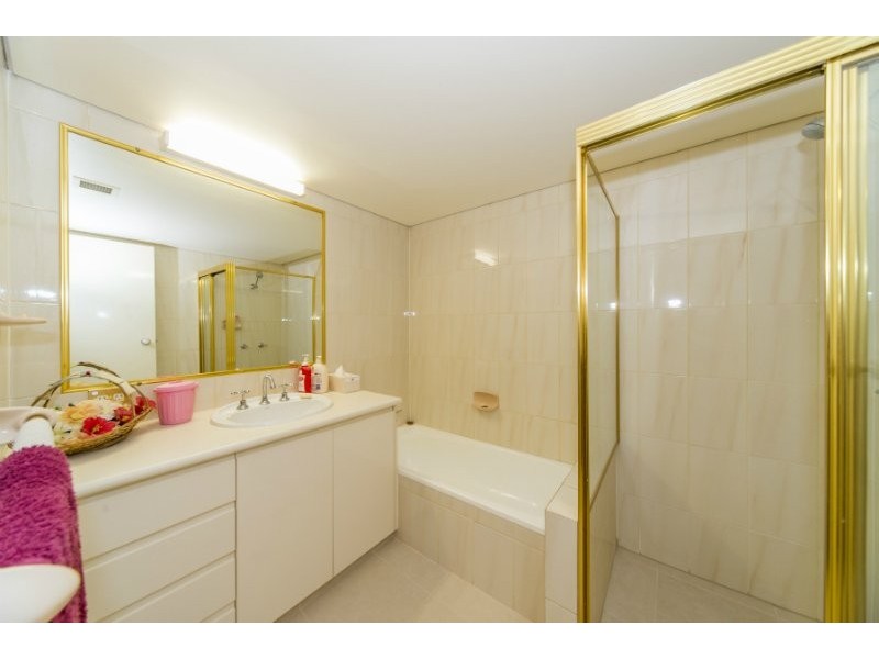 9/48 The Esplanade, Paradise Point QLD 4216