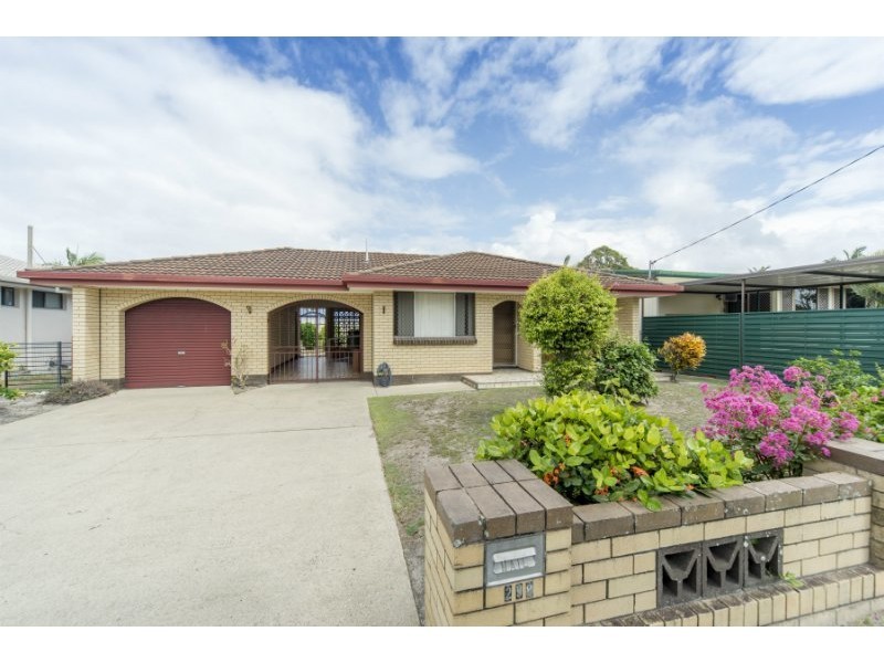 298 Bayview Street, Hollywell QLD 4216