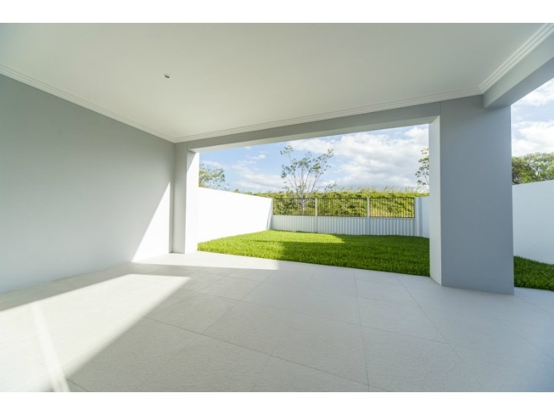18B Compass Drive, Biggera Waters QLD 4216