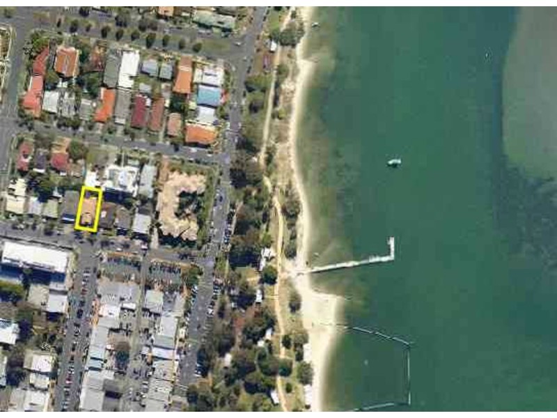 11 Bruce Avenue, Paradise Point QLD 4216