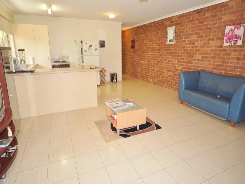 11 Bruce Avenue, Paradise Point QLD 4216