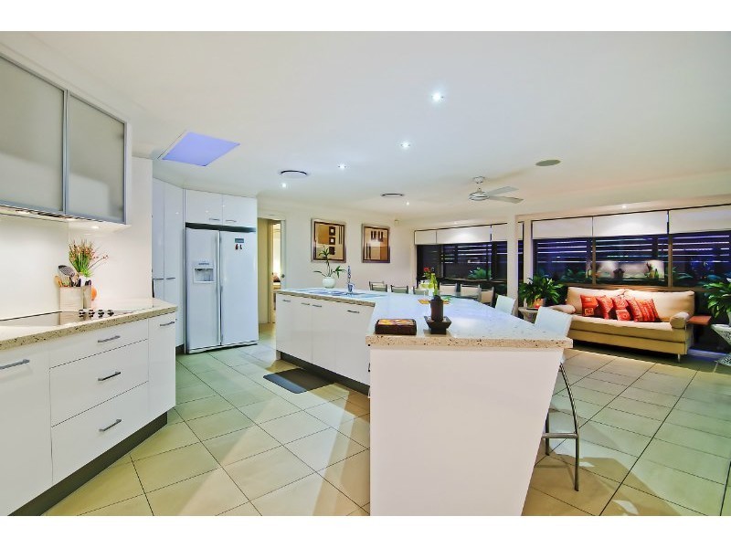 15 Karema Crescent, Runaway Bay QLD 4216