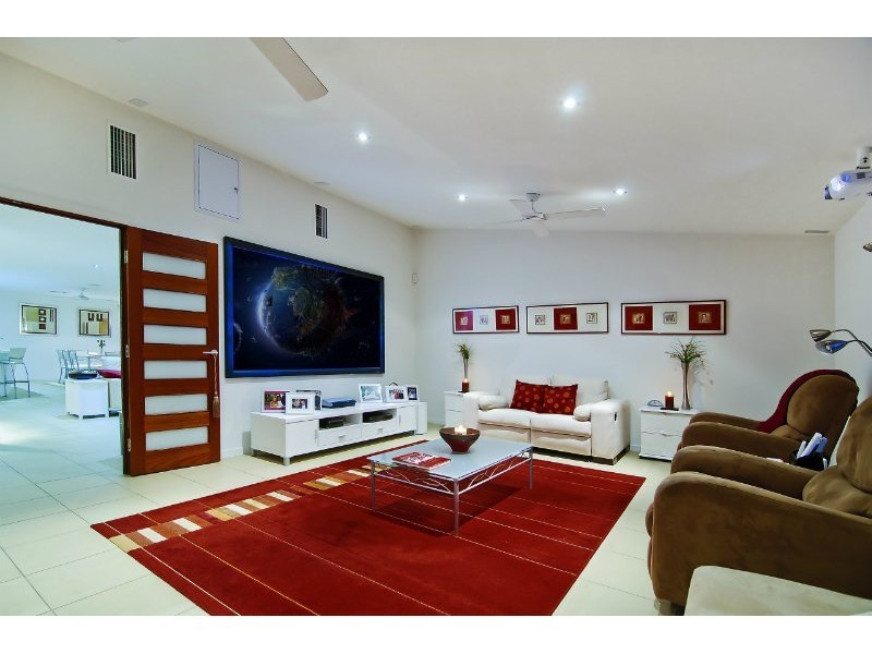 15 Karema Crescent, Runaway Bay QLD 4216