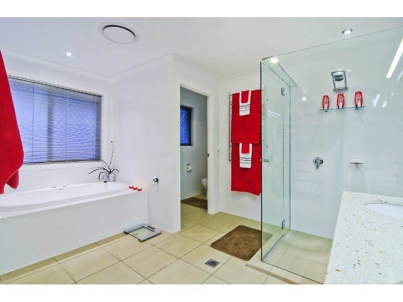 15 Karema Crescent, Runaway Bay QLD 4216