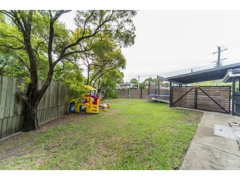 69 Turana Street, Coombabah QLD 4216