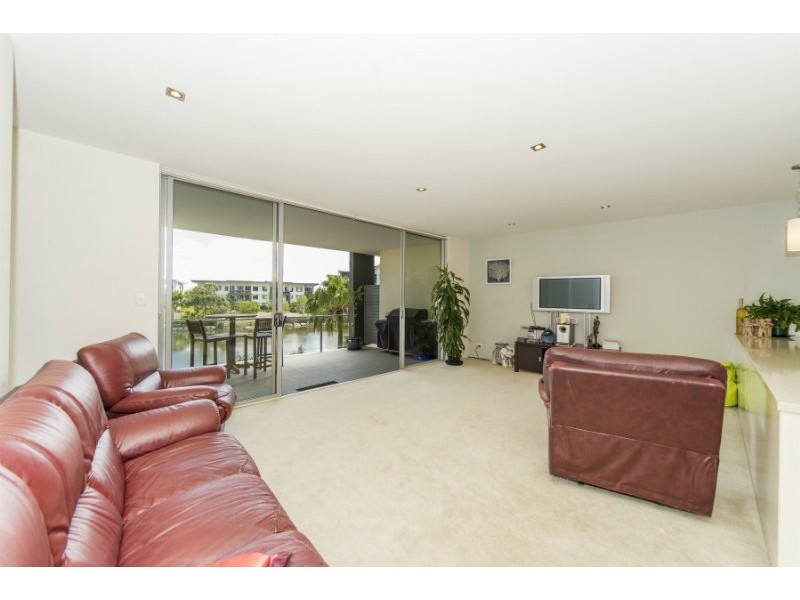 226/3 Pendraat Parade, Hope Island QLD 4212