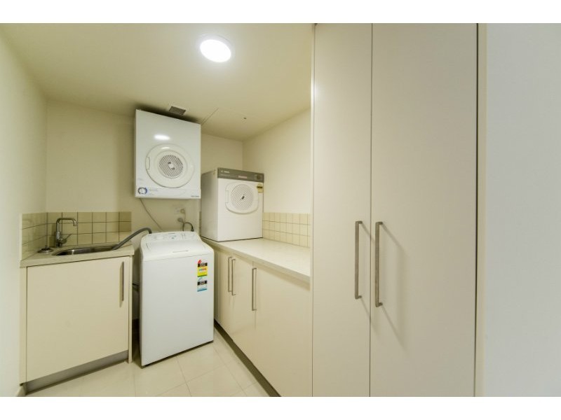 226/3 Pendraat Parade, Hope Island QLD 4212