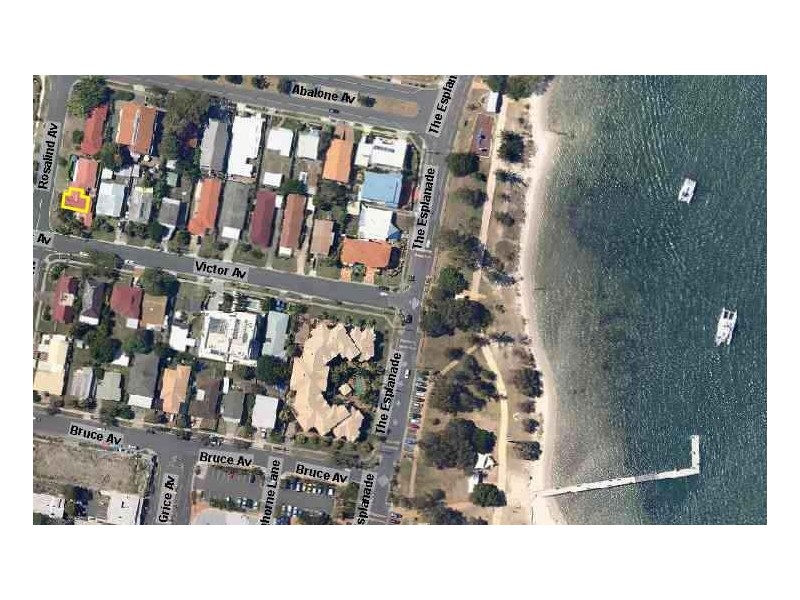 2/5 Rosalind Avenue, Paradise Point QLD 4216