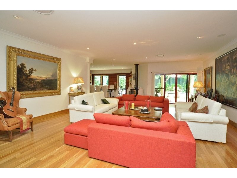 3152 Riverleigh Drive, Hope Island QLD 4212