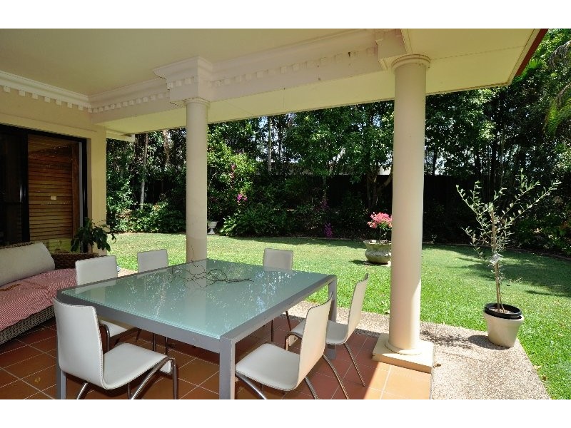 3152 Riverleigh Drive, Hope Island QLD 4212