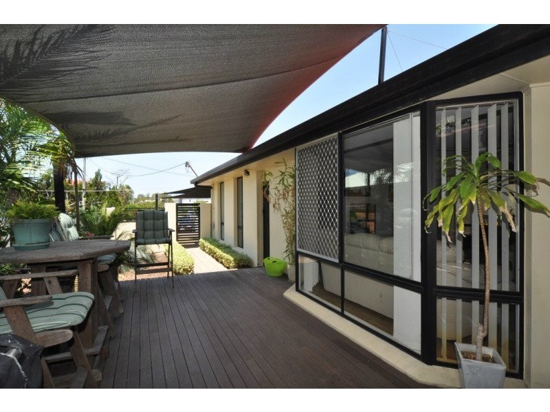116 Paradise Parade, Paradise Point QLD 4216