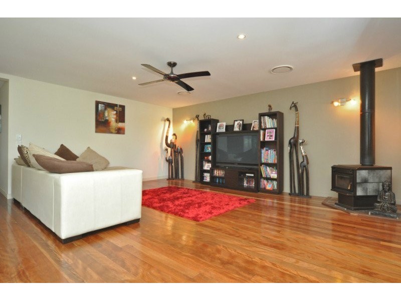 24 Killowill Avenue, Paradise Point QLD 4216