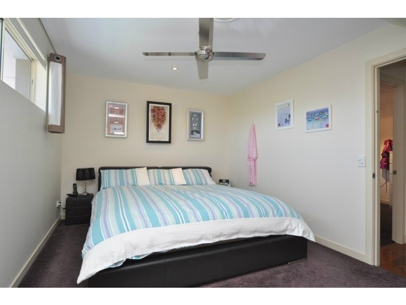 24 Killowill Avenue, Paradise Point QLD 4216