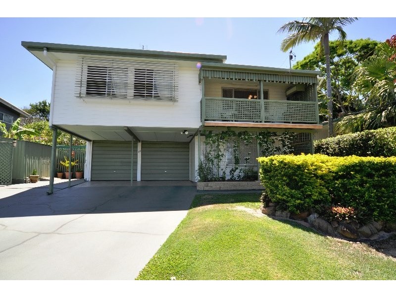 22 Geoffrey Avenue, Southport QLD 4215