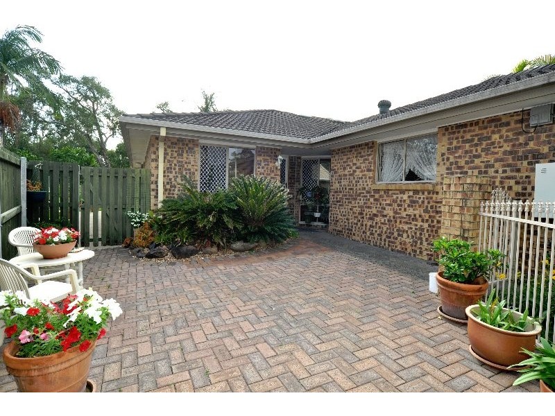 1/3 Harvey Court, Labrador QLD 4215