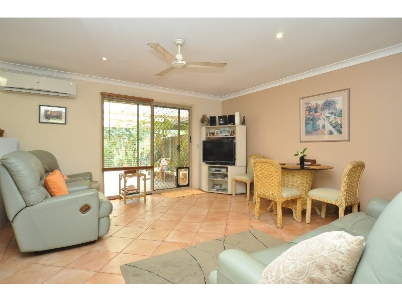 1/3 Harvey Court, Labrador QLD 4215