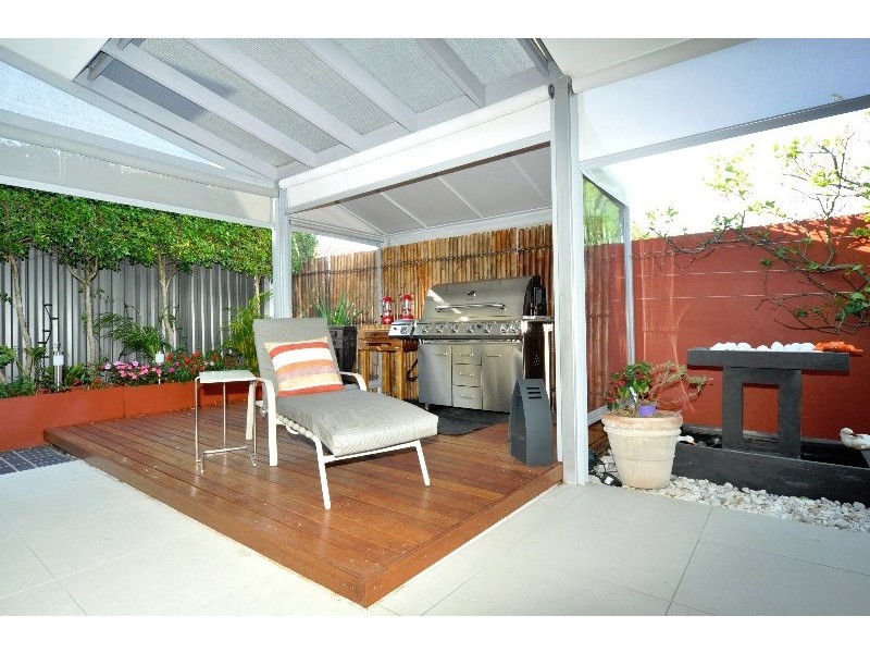 1/411 Oxley Drive, Runaway Bay QLD 4216