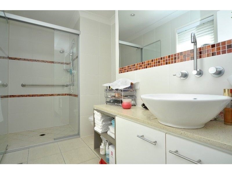 1/411 Oxley Drive, Runaway Bay QLD 4216