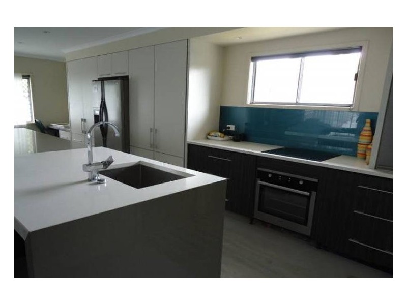 31 Turana Street, Coombabah QLD 4216