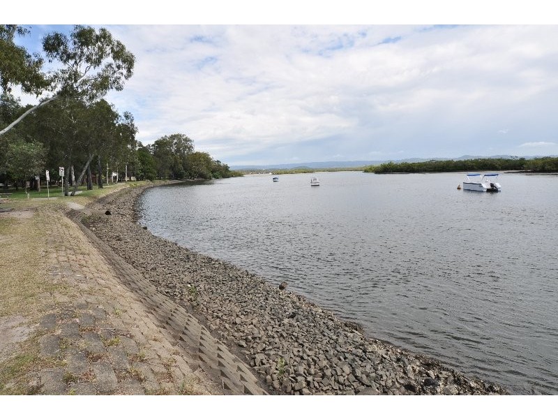 31 Turana Street, Coombabah QLD 4216