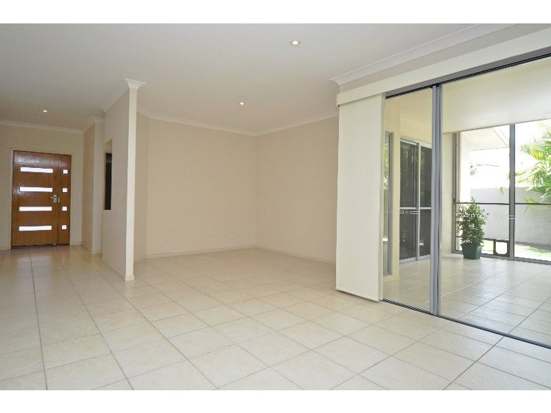 19 Garawarra Crescent, Upper Coomera QLD 4209