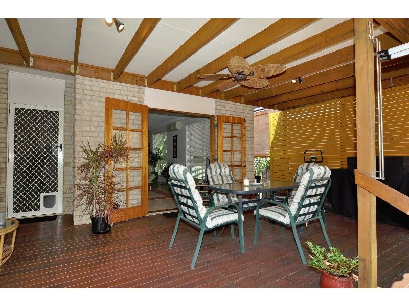 2/16 Oleander Avenue, Biggera Waters QLD 4216