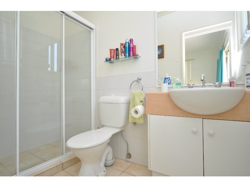 2/16 Oleander Avenue, Biggera Waters QLD 4216