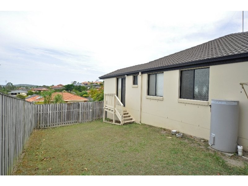 11 Yaldara Street, Pacific Pines QLD 4211