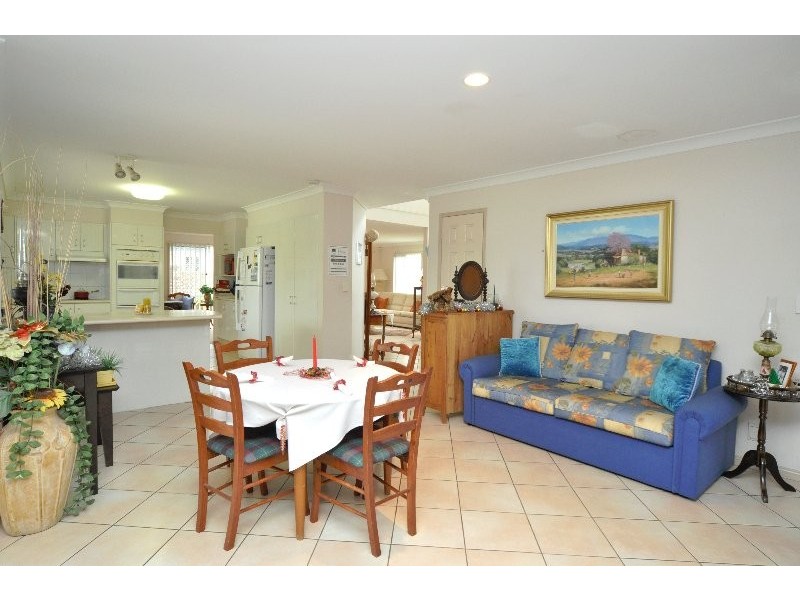 122 Sundance Way, Runaway Bay QLD 4216