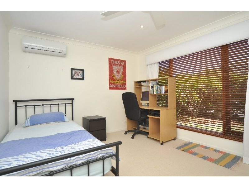 15 Sundown Drive, Paradise Point QLD 4216