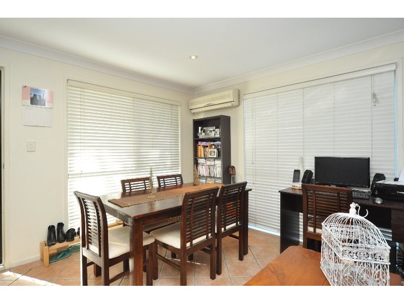 1/19 Nina Parade, Arundel QLD 4214