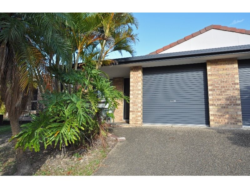 1/19 Nina Parade, Arundel QLD 4214