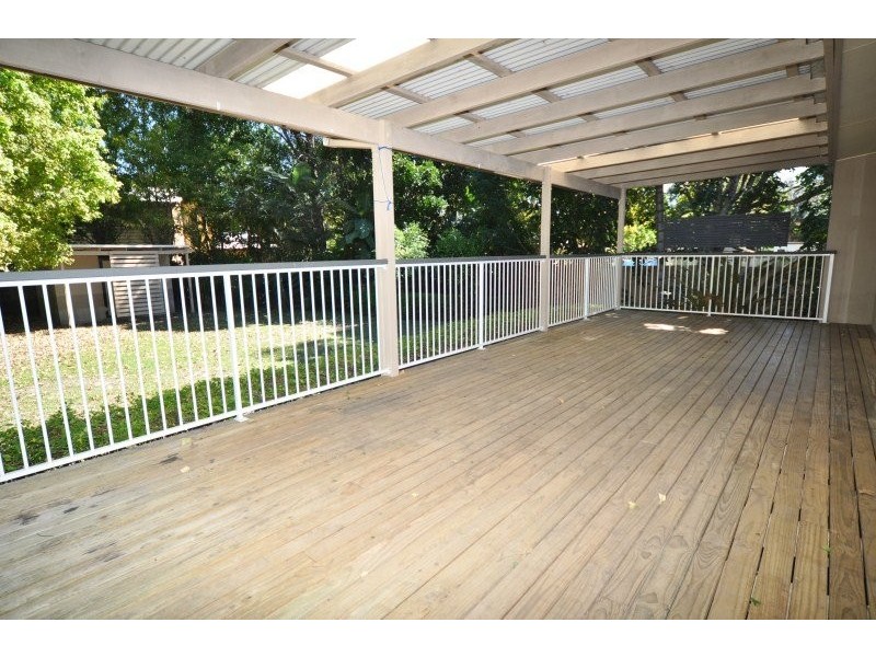 90 Boykambil Esplanade, Hope Island QLD 4212