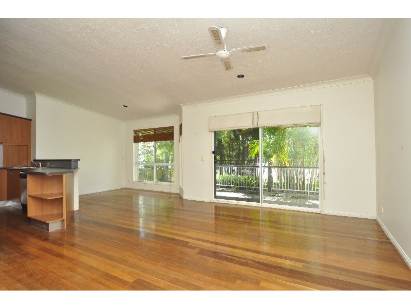 90 Boykambil Esplanade, Hope Island QLD 4212