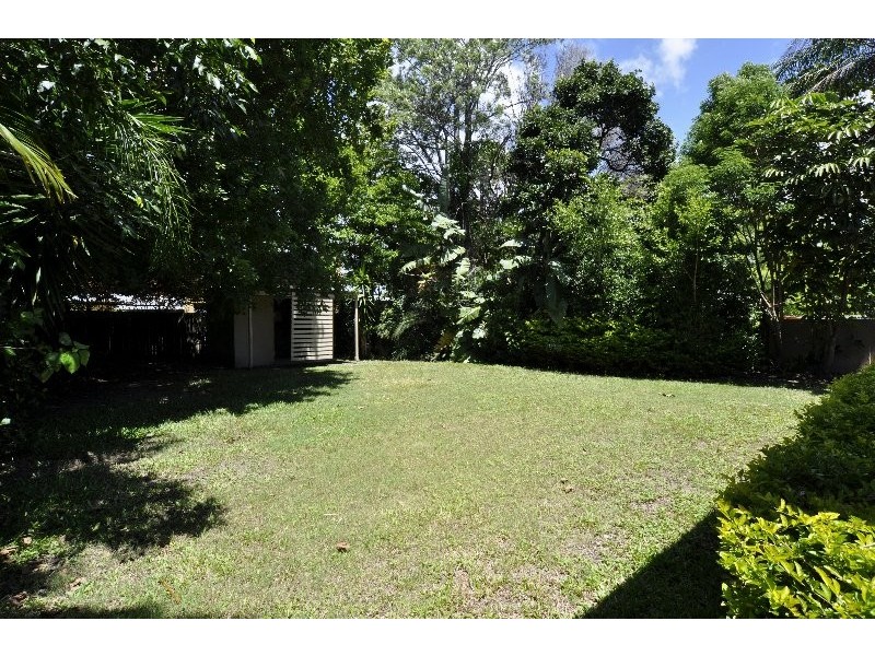 90 Boykambil Esplanade, Hope Island QLD 4212