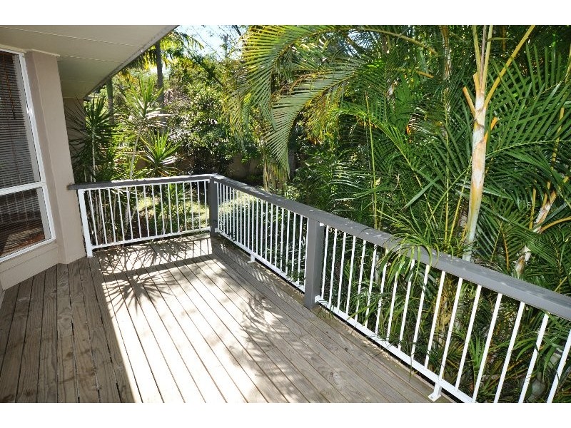 90 Boykambil Esplanade, Hope Island QLD 4212