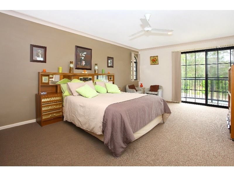 2 Chichester Drive, Arundel QLD 4214