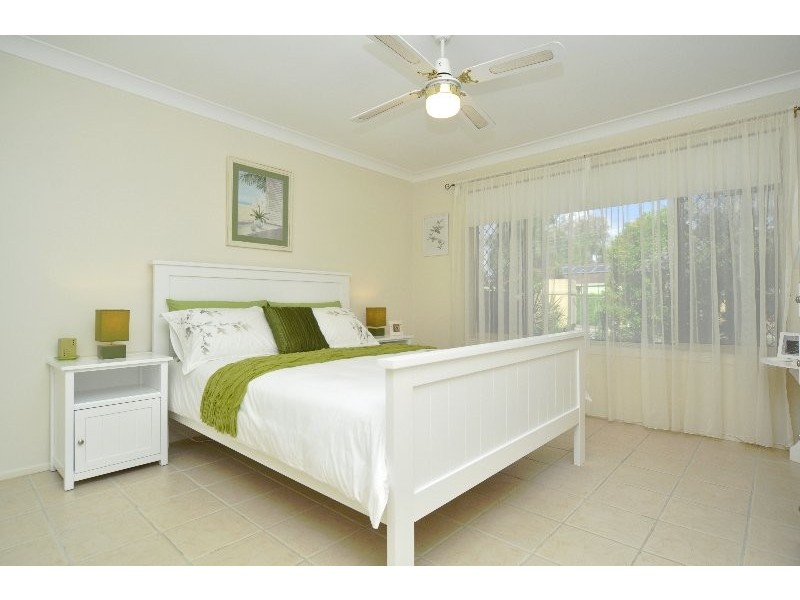 1/35 Milton Avenue, Paradise Point QLD 4216