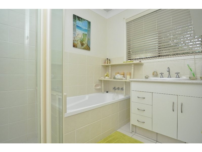 1/35 Milton Avenue, Paradise Point QLD 4216